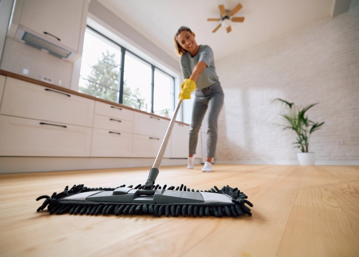 Limpieza de zonas comunes de edificios en Corbera 46612